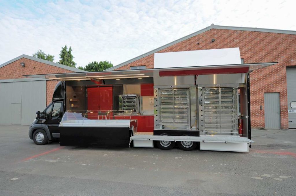 Comment reconnaître un bon fabricant de camion de rôtisserie ?